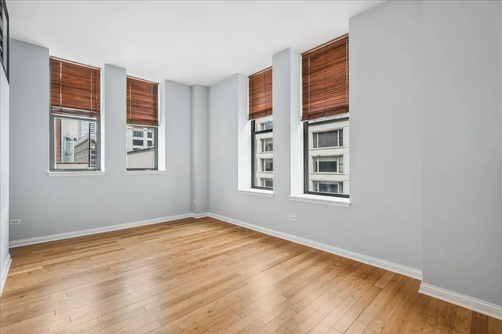 8 West Monroe Street Chicago IL 60603