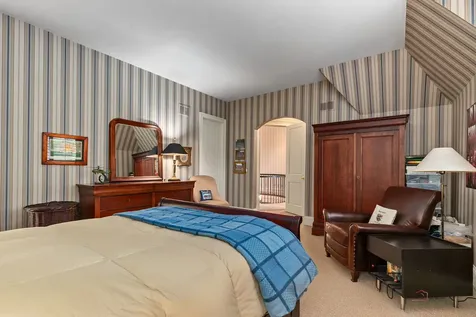 1271 North Green Bay Road Lake Forest IL 60045