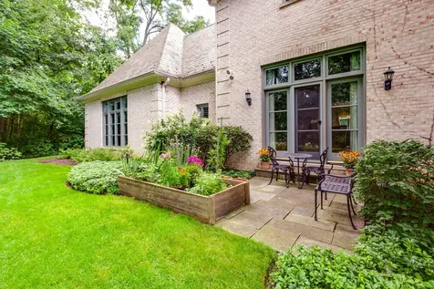 1271 North Green Bay Road Lake Forest IL 60045
