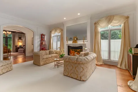 1271 North Green Bay Road Lake Forest IL 60045