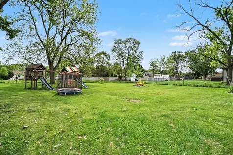 8901 Elm Avenue Burr Ridge IL 60527
