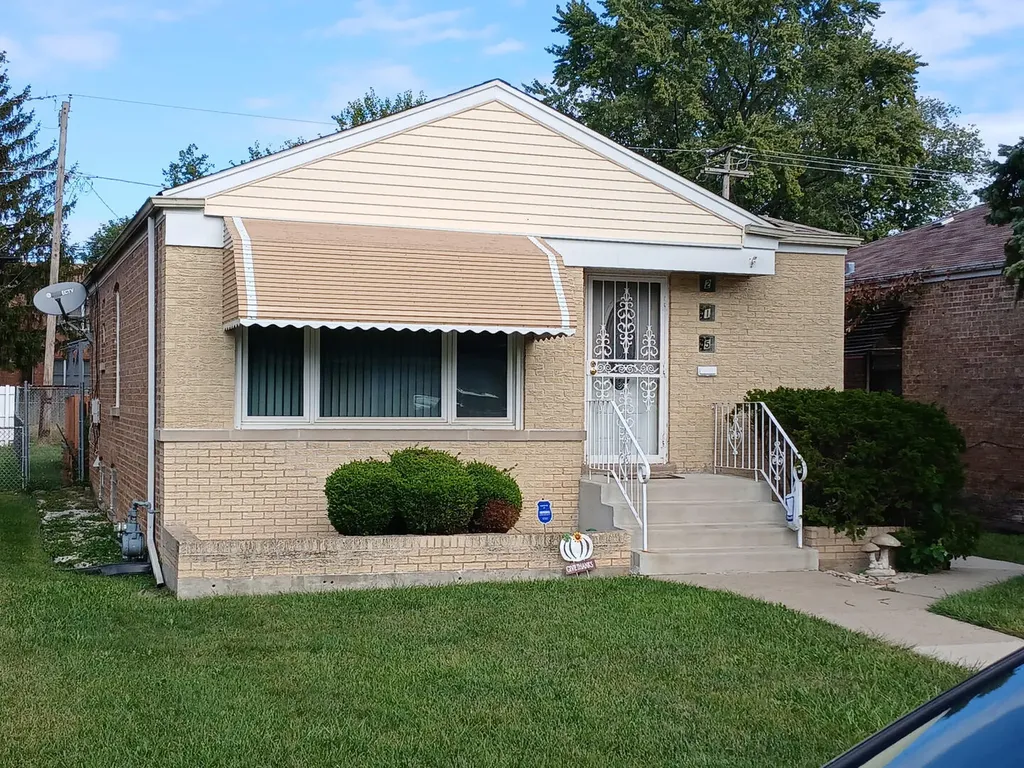 215 West 146th Street Riverdale IL 60827