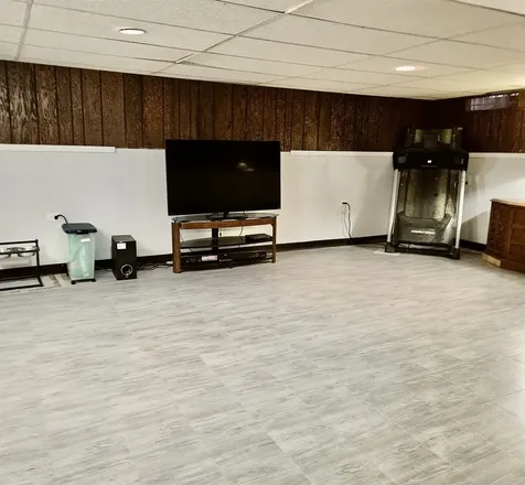 829 Academy Avenue Matteson IL 60443