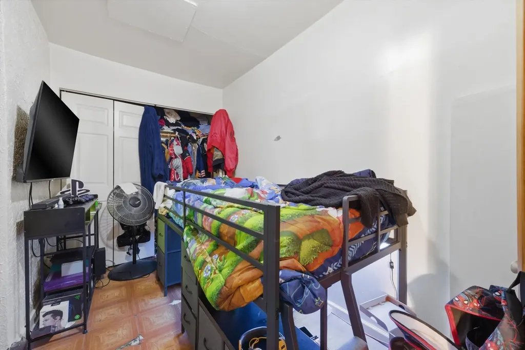 1025 North Trumbull Avenue Chicago IL 60651