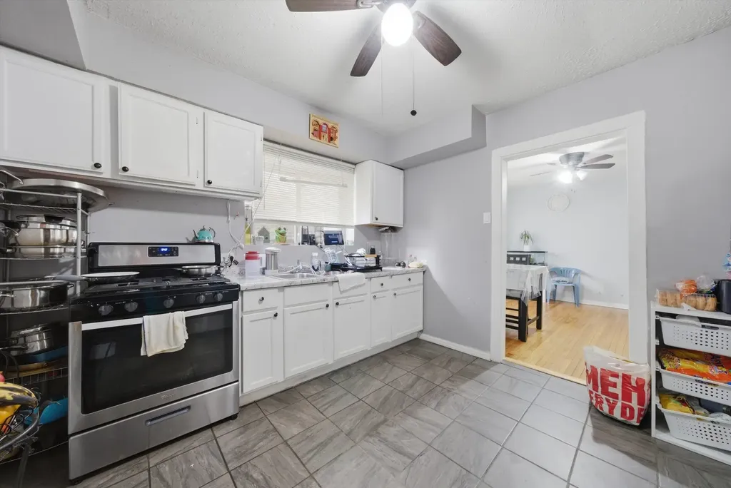 1025 North Trumbull Avenue Chicago IL 60651