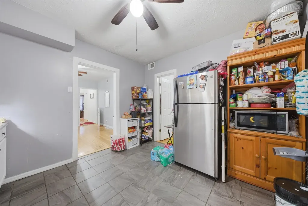 1025 North Trumbull Avenue Chicago IL 60651