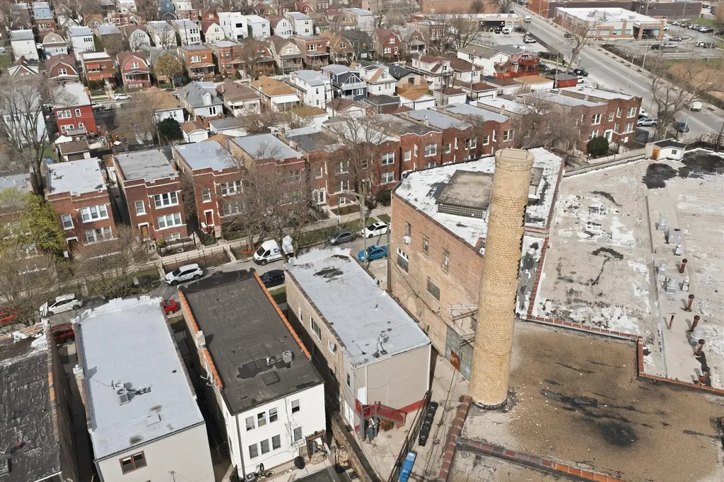1025 North Trumbull Avenue Chicago IL 60651