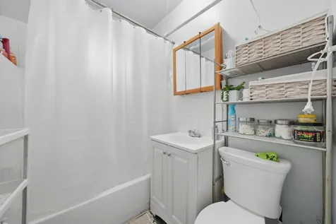 1025 North Trumbull Avenue Chicago IL 60651