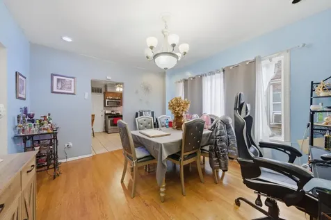 1025 North Trumbull Avenue Chicago IL 60651