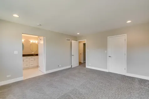 3119 Lake Avenue Wilmette IL 60091