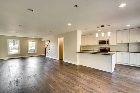 3119 Lake Avenue Wilmette IL 60091