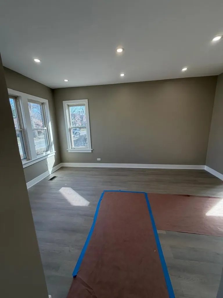 10426 South Calhoun Avenue Chicago IL 60617