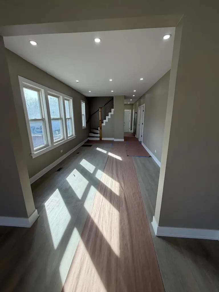 10426 South Calhoun Avenue Chicago IL 60617