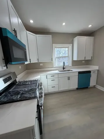 10426 South Calhoun Avenue Chicago IL 60617