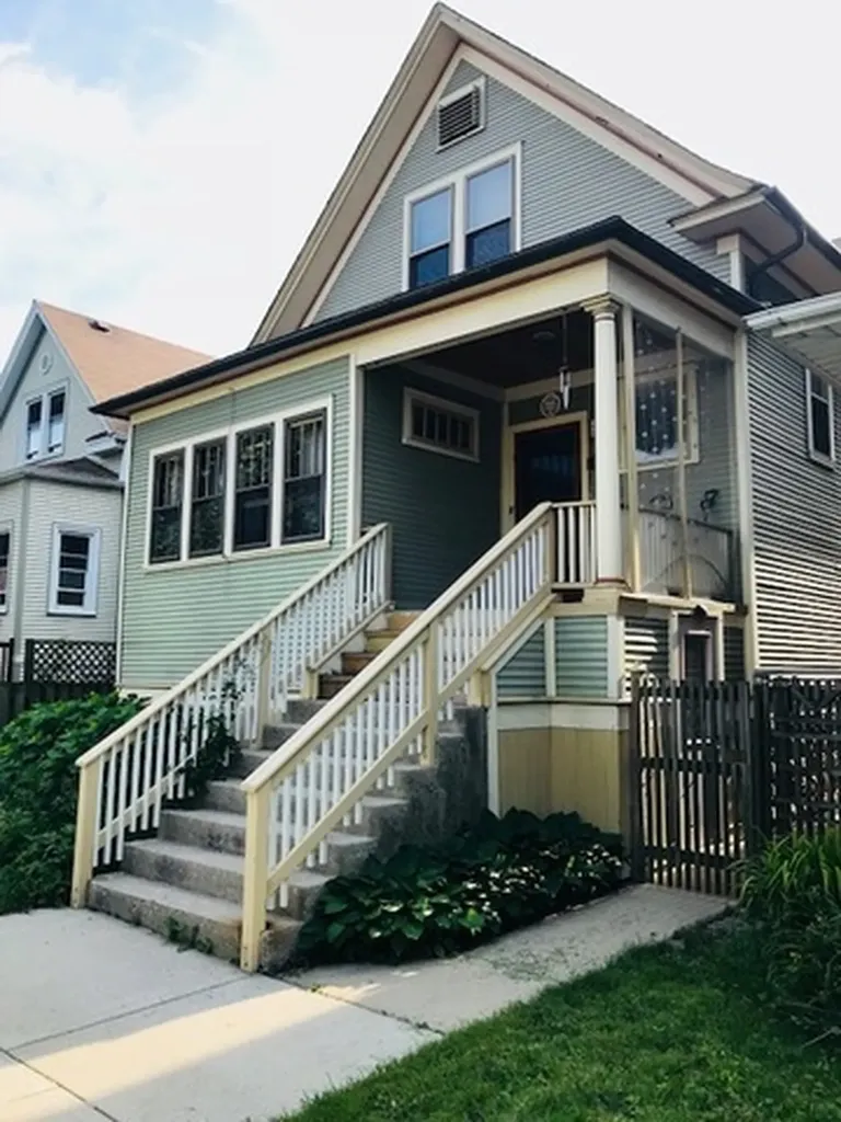 1121 South East Avenue Oak Park IL 60304
