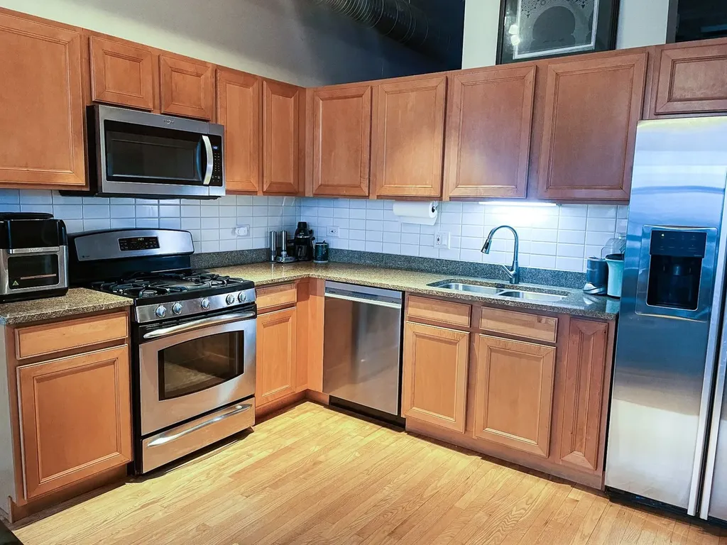 849 North Franklin Street Chicago IL 60610