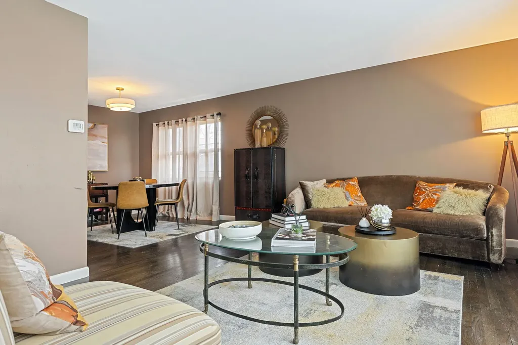 1629 East 92nd Street Chicago IL 60617