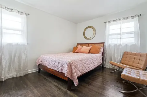 1629 East 92nd Street Chicago IL 60617