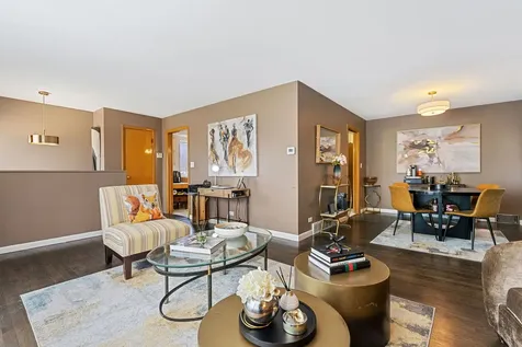 1629 East 92nd Street Chicago IL 60617