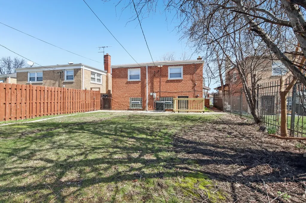 8630 South Indiana Avenue Chicago IL 60619