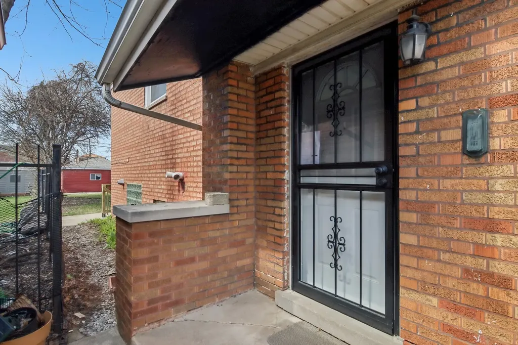 8630 South Indiana Avenue Chicago IL 60619