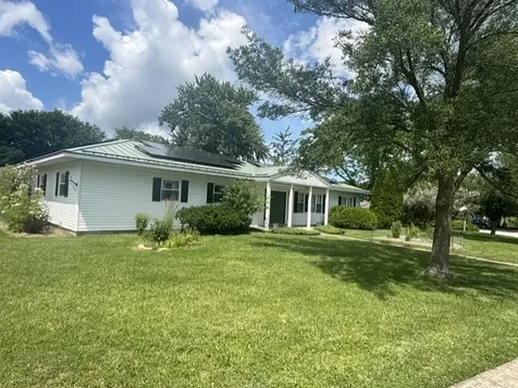 126 Sun Street Cabery IL 60919