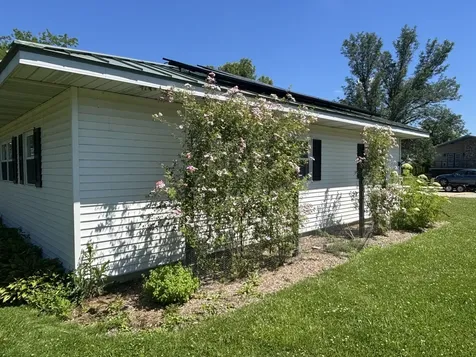 126 Sun Street Cabery IL 60919