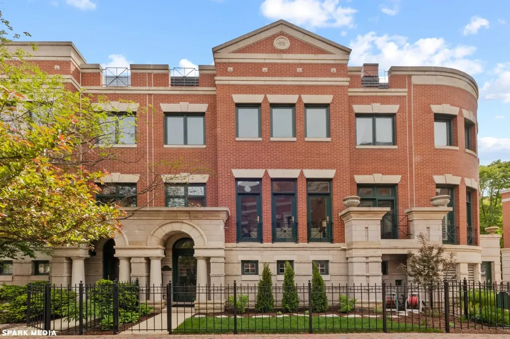 2030 North Sedgwick Street Chicago IL 60614