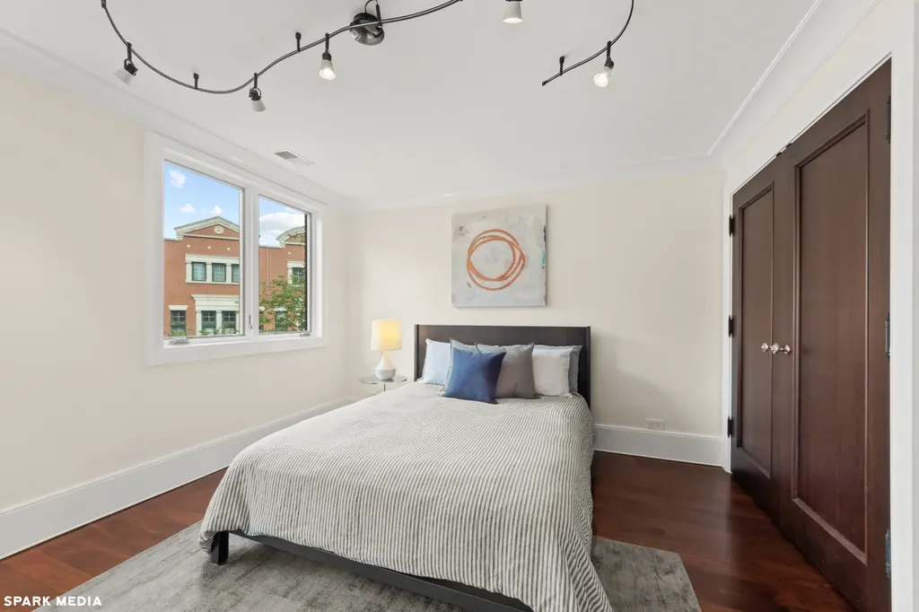 2030 North Sedgwick Street Chicago IL 60614