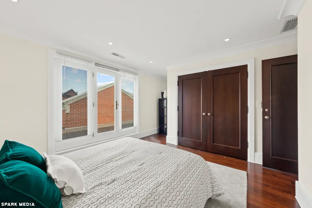 2030 North Sedgwick Street Chicago IL 60614