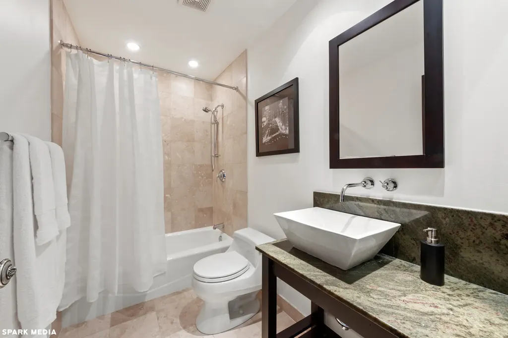 2030 North Sedgwick Street Chicago IL 60614