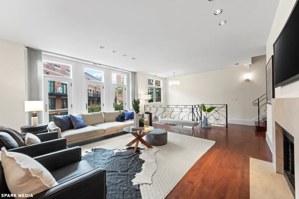 2030 North Sedgwick Street Chicago IL 60614