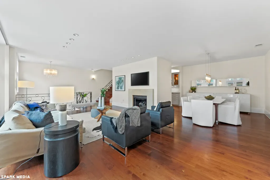 2030 North Sedgwick Street Chicago IL 60614