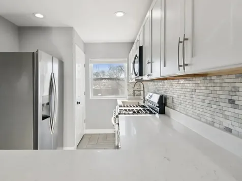 4208 Oak Street Bellwood IL 60104