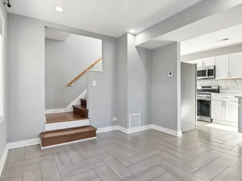 4208 Oak Street Bellwood IL 60104