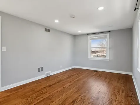 4208 Oak Street Bellwood IL 60104
