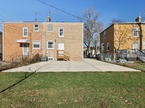 4208 Oak Street Bellwood IL 60104