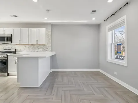 4208 Oak Street Bellwood IL 60104