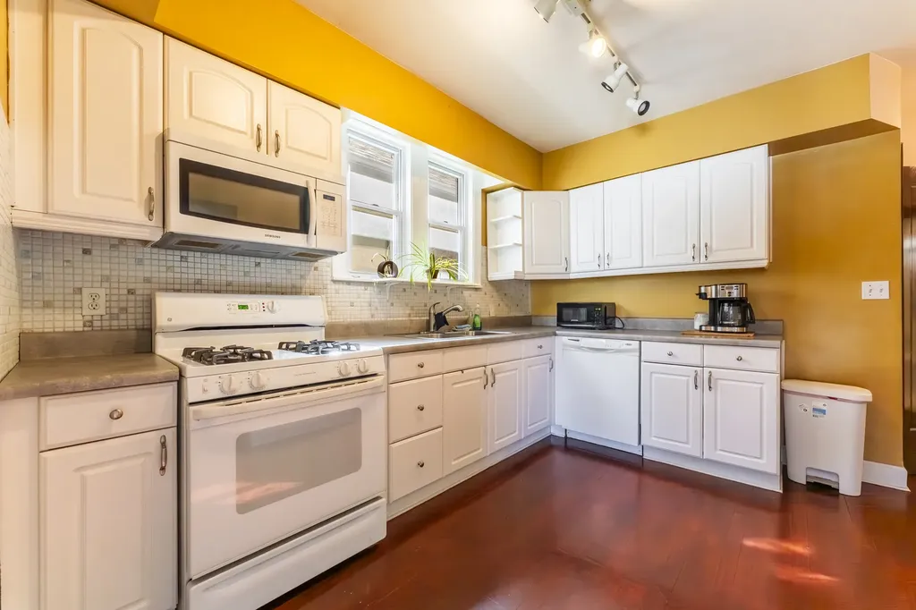 6120 West School Street Chicago IL 60634