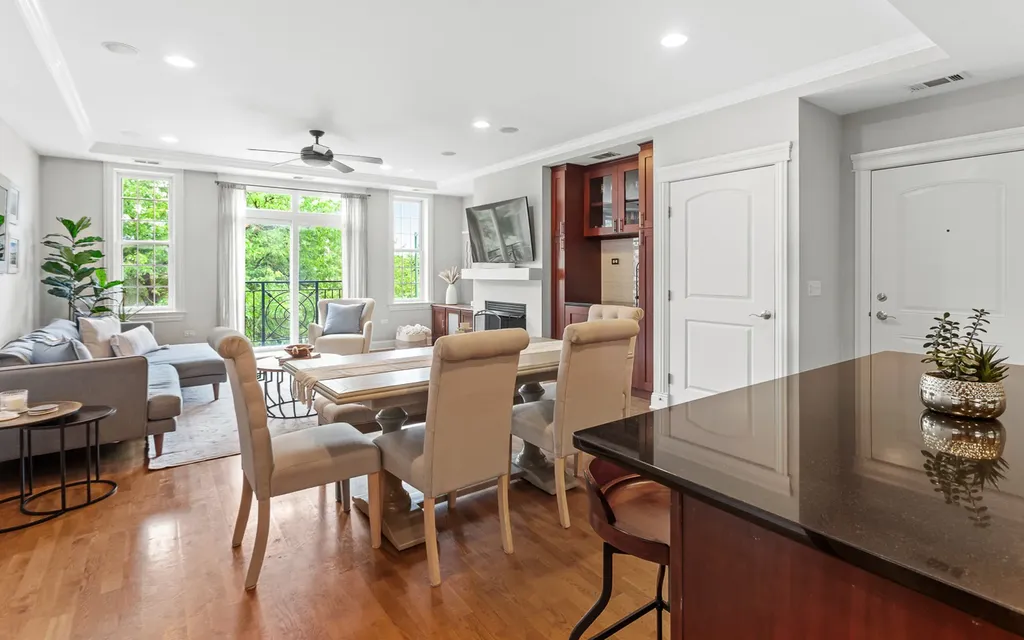 1915 West Diversey Parkway Chicago IL 60614
