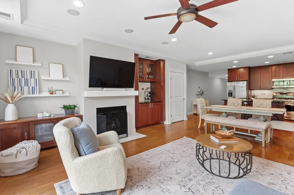 1915 West Diversey Parkway Chicago IL 60614
