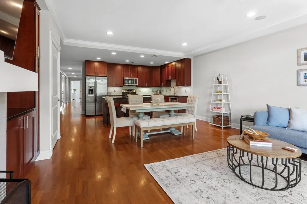 1915 West Diversey Parkway Chicago IL 60614