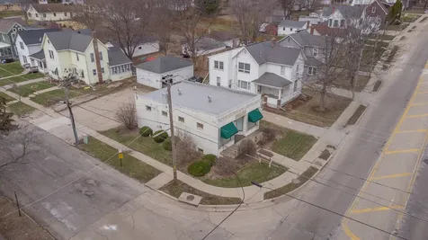 404 North West Avenue Freeport IL 61032