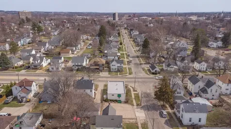 404 North West Avenue Freeport IL 61032