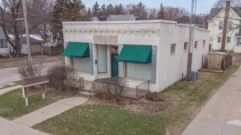 404 North West Avenue Freeport IL 61032