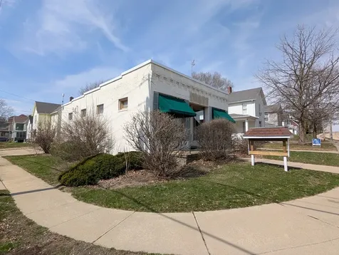 404 North West Avenue Freeport IL 61032