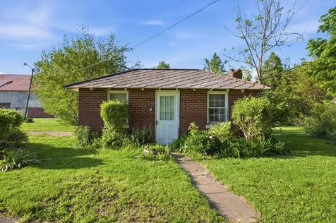 1764 East 500 North Road Cissna Park IL 60924