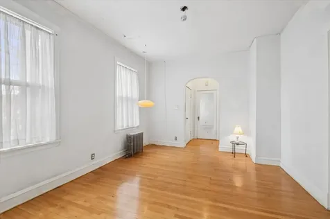 1762 West Morse Avenue Chicago IL 60626