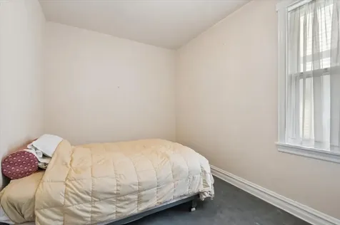 1762 West Morse Avenue Chicago IL 60626