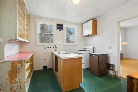 1762 West Morse Avenue Chicago IL 60626